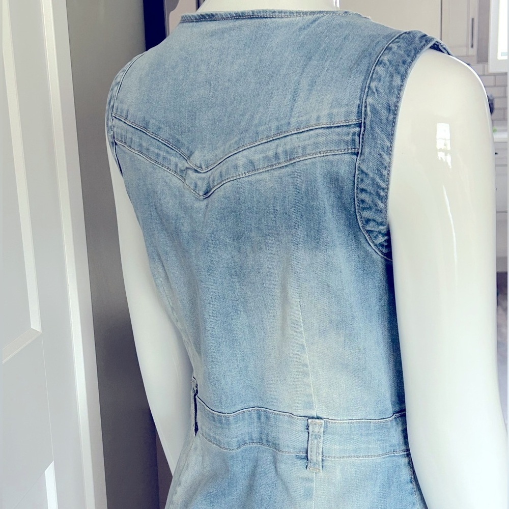 Denim Cutwork & Embroidered Dress by cream - Picture 9 of 13